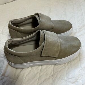 Vince Women's Tan Suede Moccasins